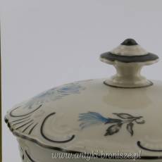 Bombonierka porcelanowa Niemcy Oscar Schaller & Co. Nachfolger 1935-1950r.