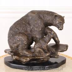 FIGURA RZEŹBA -NIEDŹWIEDZIA RODZINA Z BRĄZU