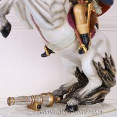 DUŻA FIGURKA -NAPOLEON NA KONIU- porcelana