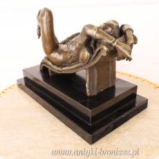 KOBIETA rzeźba akt FIGURA Z BRĄZU syg
