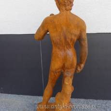 WYKOPEK - zardzewiała FIGURA Mężczyzna