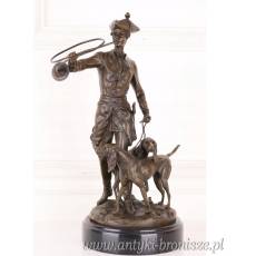 FIGURA Z BRĄZU -MYŚLIWY Z PSAMI- figura SYGNOWANA