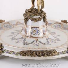 PORCELANOWA PATERA AMOREK OKUCIA Z BRĄZEM