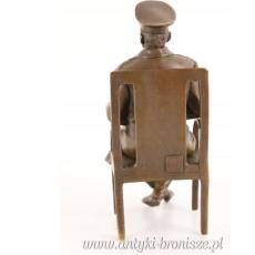 RZEŻBA siedzący STALIN - Figurka z Brązu