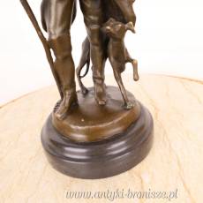 MYŚLIWY Z PSEM - z brązu- SYGNATURA figura