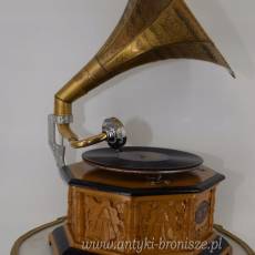 Gramofon - Patefon - 8 Kat - Orzech Jasny - Sprawny - Tuba Rzeźbiona