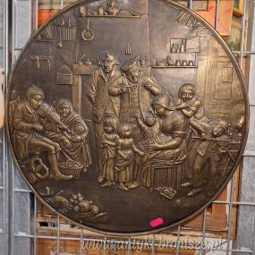 Metaloplastyka: "Scena rodzinna przy kuchni z grajkami" - poz. 4636
