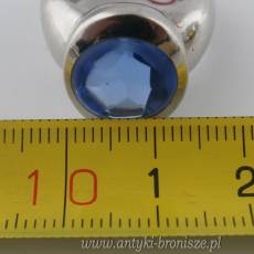 Pierścionek owalny z niebieskim kamieniem srebro 925