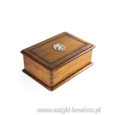 Kasetka dębowa z aniołkiem