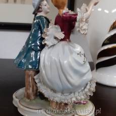 Figura z niemieckiej porcelany "Tanczaca para", H:21 cm - poz. 2032