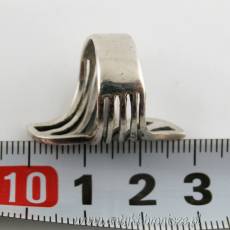 Pierścionek design srebro 925