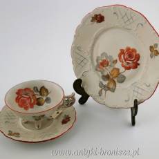 Filiżanka porcelanowa (trio) Niemcy Weisswasser Porzellanfabrik August Schweig 1940-1946r.