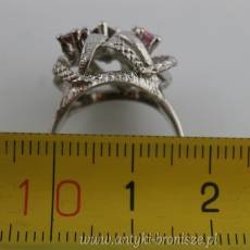 Pierścionek z rubinami syntetycznymi srebro mały rozmiar