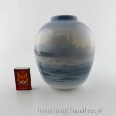 Wazon porcelanowy z żaglówką, Dania, Royal Copenhagen (Królewska Fabryka Porcelany) 1957r