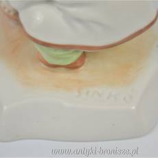 Dziecko z piłką art deco A. Sinkó Zsolnay węgierska porcelana lata 30te