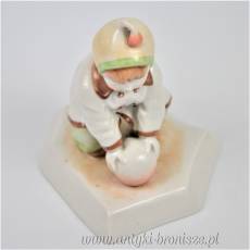 Dziecko z piłką art deco A. Sinkó Zsolnay węgierska porcelana lata 30te