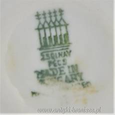 Dziecko z koszem art deco błękit Zsolnay porcelana węgierska lata 30te