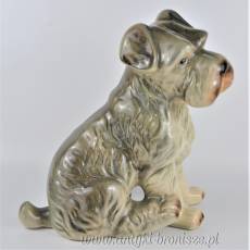 Pies szczeniak szary porcelana Rumunia poł.XXw 34/34cm