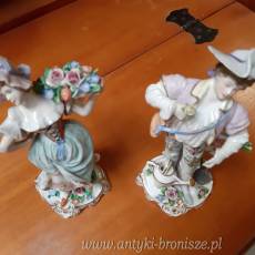 2 figurki (para) : "Mezczyzna z konewka i lopata w kapeluszu" / "Kobieta z koszem kwiatow" - porcelana niemiecka Dresden - poz.2286
