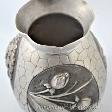 Trzy wazony Art Deco podpisane przez artystów cynołów( pewter) Francja 1918/39