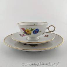 Filiżanka porcelanowa (trio) Niemcy Bawaria Kaiser-Porzellanmanufaktur Staffelstein K.G. ręcznie malowana