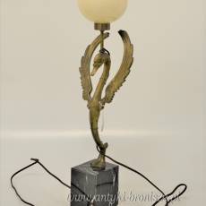 lampa stołowa łabędź brąz na marmurowym cokole szkło opalinowe wys.70cm 1900r