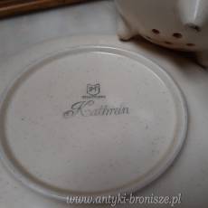 Odcedzacz na podstawie, lata 60-te - fajans sygn. SMF SCGRAMBERG Kathrein // H:11,5 cm, dia 18cm - poz. 6622