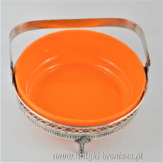 Ażurowy Koszyk z pomarańczowym szklanym wkładem Francja początek XX wieku.