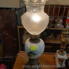 Lampa w stylu lampy naftowej, porcelana z widoczkiem na konstrukcji z brazu - poz. 223