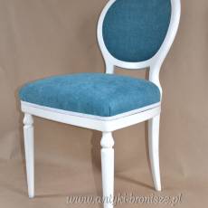 Krzesło białe sygnowane Casala tapicerka turkusowa po renowacji