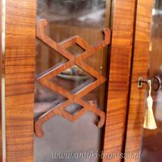 Serwantka w stylu art. deco