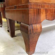Serwantka w stylu art. deco