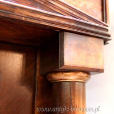 Serwantka z stylu Biedermeier