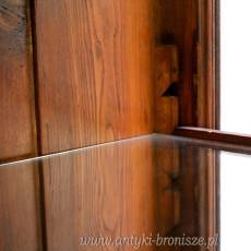 Serwantka z stylu Biedermeier