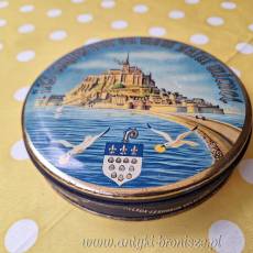 Pudelko metalowe na czekoladki z widokiem "Mont Saint-Michel" H:3cm, dia 15,5cm - poz. 6970