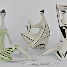 Rzeźba kobieta z wazonem porcelana Zsolnay projekt Török János 1960r biało czarna kolorystyka