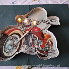 Taca w formie motocykla (Harley Davidson) z blachy, ze swiecacymi reflektorami - poz. 7016