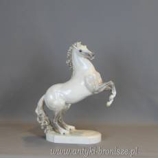 Duży koń porcelanowy