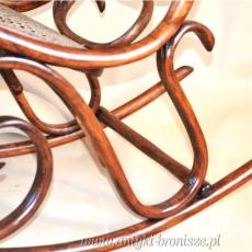 Fotel gięty bujak Thonet ok.1900r. po renowacji drewna