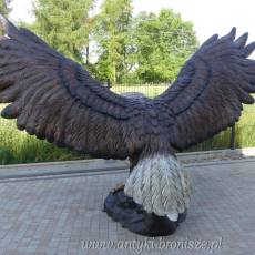 OLBRZYMI ORZEŁ Z BRĄZU - GIGANT 370 cm