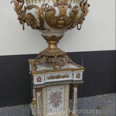AMFORA NA POSTUMENCIE - gazon PORCELANA Z BRĄZEM