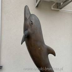 FONTANNA Z BRĄZU delfin