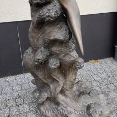 FONTANNA Z BRĄZU delfin