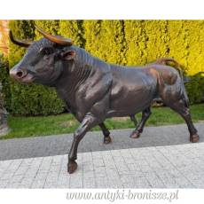 DUŻY BYK - figura z brązy naturalna wiel. TAURUS