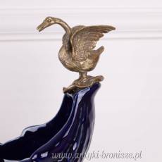 NIEBIESKA PATERA Z LĘCĄCYM PTAKIEM porcelana z brązem