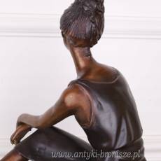 PIĘKNA KOBIETA figura z brązu