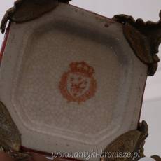 ŚWIECZNIKI CZERWONE Z ANIOŁKAMI porcelana z brązem
