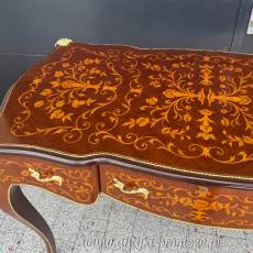Stylowe biurko retro z intarsją w barokowym stylu 140 x 67 cm