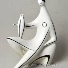 Rzeźba kobieta z wazonem porcelana Zsolnay projekt Török János 1960r biało czarna kolorystyka