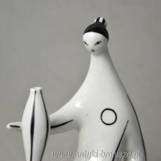 Rzeźba kobieta z wazonem porcelana Zsolnay projekt Török János 1960r biało czarna kolorystyka